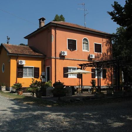 Villa Il Biancospino Casteggio Exterior foto